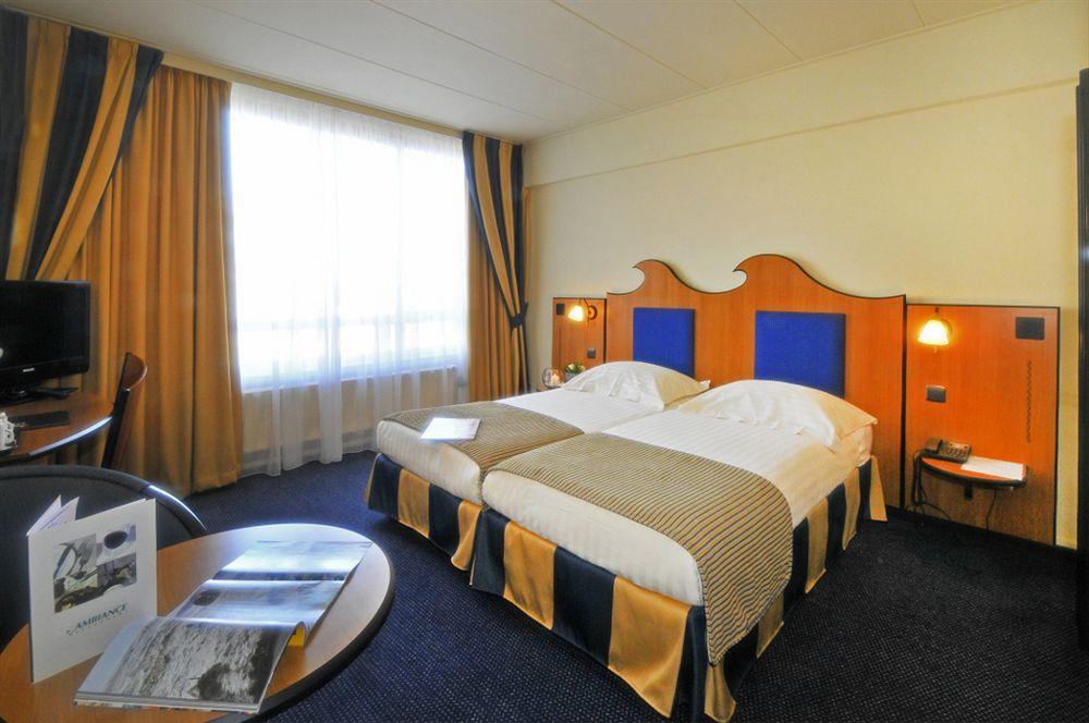 Badhotel Scheveningen 3*
