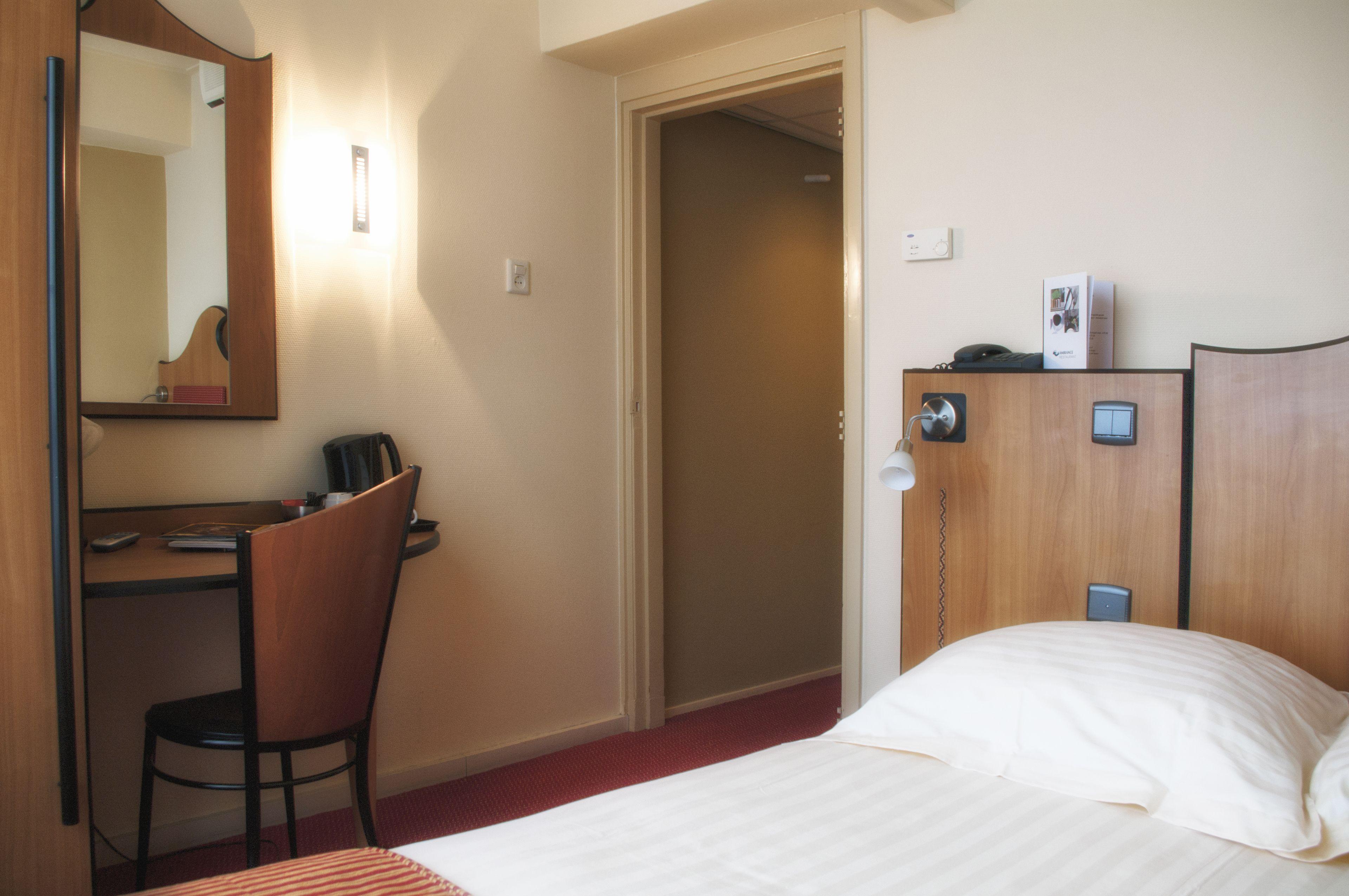 Badhotel Scheveningen Hotel 3*